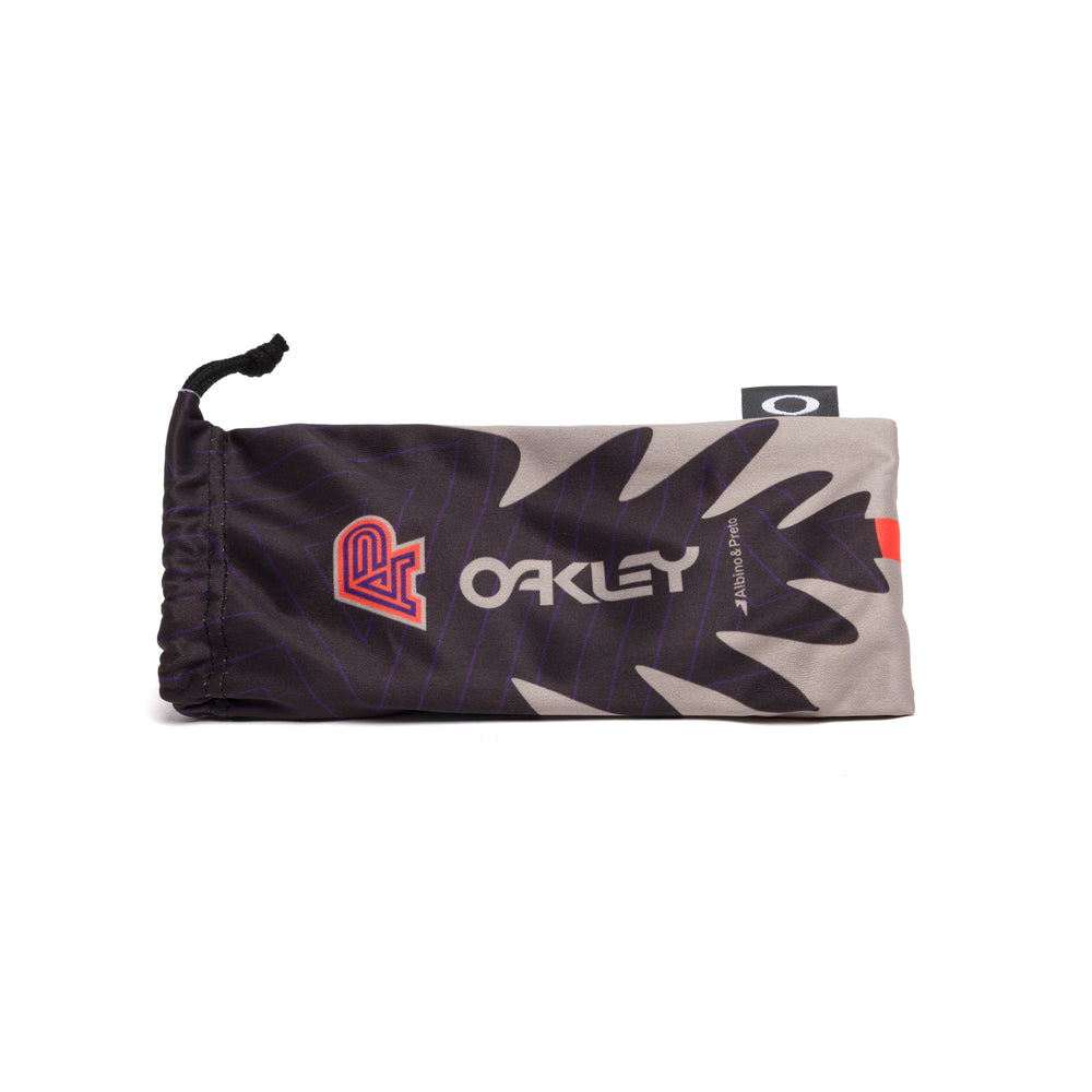 A&P x Oakley Eye Jacket (Matte Black/Prizm Ruby)